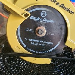 Black & Decker 7 1/4" Circular Saw 