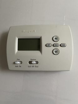 Honeywell Pro TH4110D1007 Programmable Thermostat