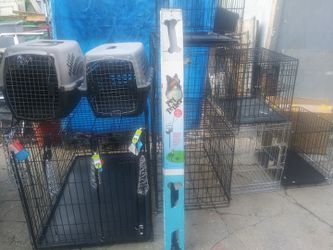 Assorted dog crate
