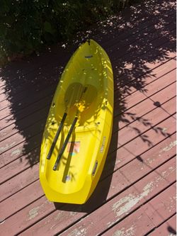 Lifetime youth kayak great condition