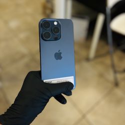 IPHONE 15 PRO UNLOCKED 