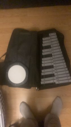 Xylophone and drum pad percussion set/kit