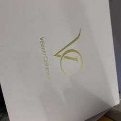 Velanio Cashmere Wrap Shawl Brand New