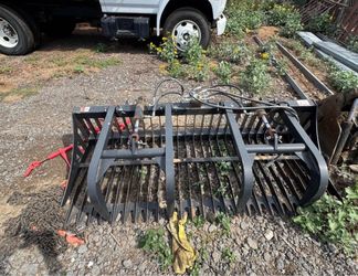 84” skeleton bucket skid steer