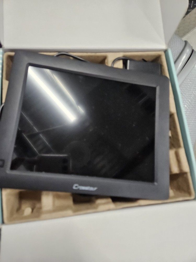 Wi-Fi Digital Picture Frame | Send Photos & Videos With the Frameo electronic photo frame, you will have a privately customized art exhibition. It is