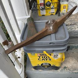 Shovels For Sale Most Need Handles 