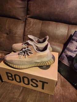 Yeezy 350 Sand Taupe