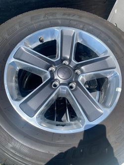 Jeep Sahara wheels