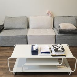 Moving Sale – First-Hand Modular Sofa + Coffee Table (Pet-Free, Super Clean) 