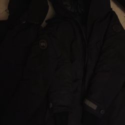 2 CANDA GOOSE JACKETS !!!!