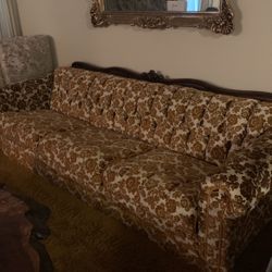  Couch Antique
