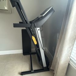 Used Gold’s Gym treadmill