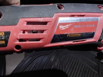 MILWAUKEE MULTI TOOL