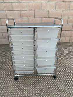 Like new rolling cart w/ drawers