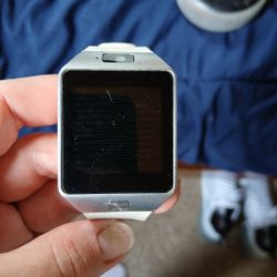 DZ09 Bluetooth Smartwatch