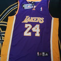 Los Angeles Lakers Kobe Bryant Jersey Size 48 Authentic