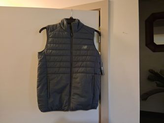 Men's new balances puffy vest size small brand new all gray