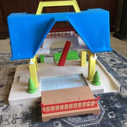 Little Tikes Tikes Place Dollhouse 