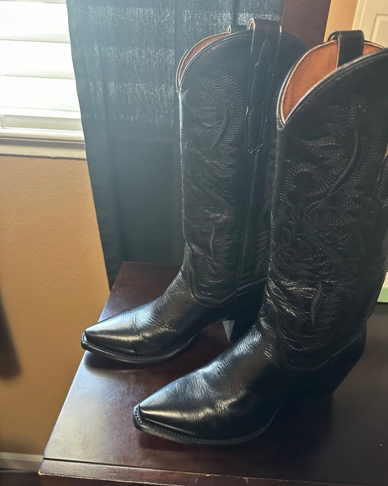dan post cowboy woman boots size 71/2