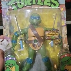 TMNT Leonardo Classic Collection Action Figure
