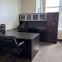 Executive Office Desk Set with Cabinets – Modern Professional Desk