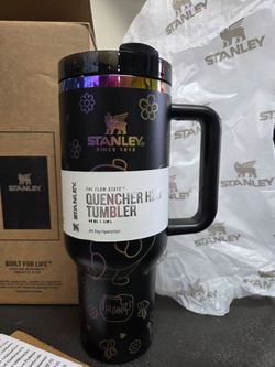 NWT Stanley 40oz Quencher