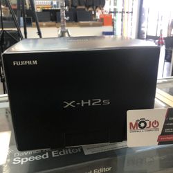 Fujifilm X-H2S