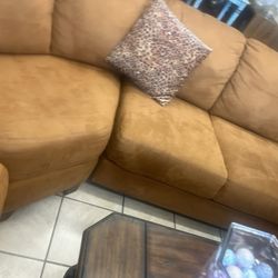 Sectional. Sofa 