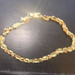 18k Gold Bracelet (taking Decent Offers)