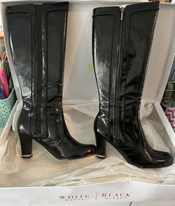 Black Boots Size 8.5