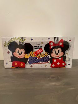 100% Authentic Sealed Pop Mart Mickey & Family Box PENDANT KEYCHAIN