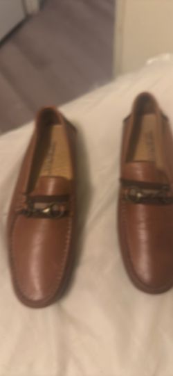Shoes for men size 11.5 like new leather