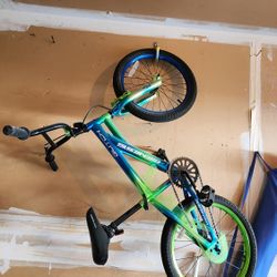 Genesis 18" Glitch Boy's BMX Bike Blue/Green