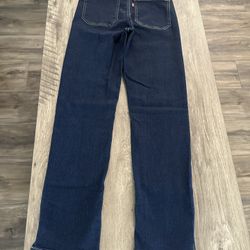 Women’s Size 26 )Levi’s)