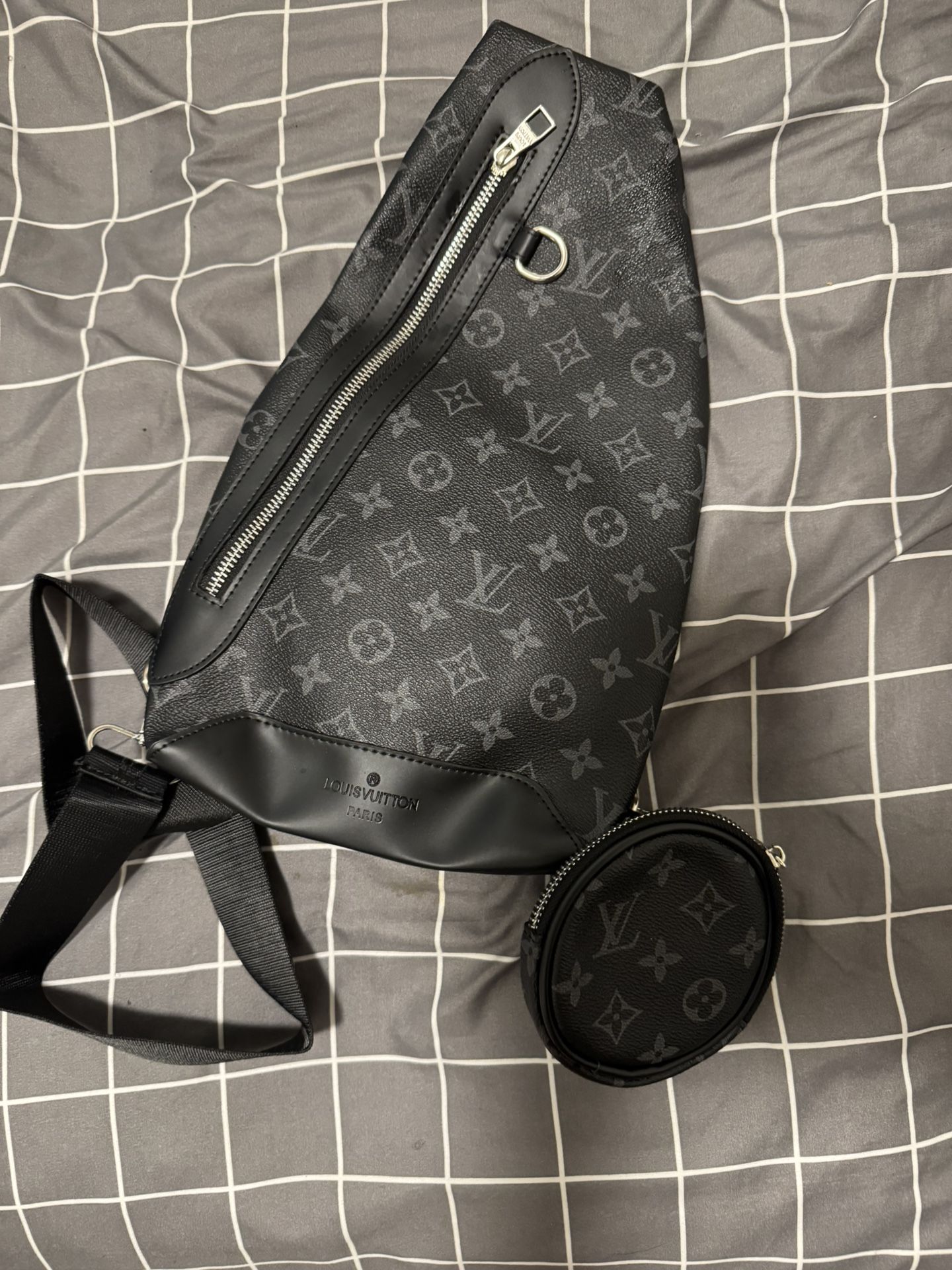 Louis Vuitton Carry Bag