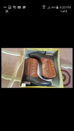 New boys boots size 13