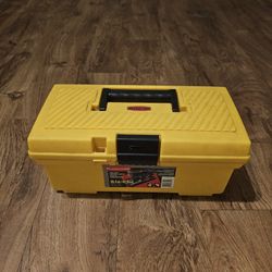 Rubbermaid tool box