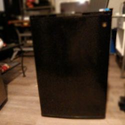 GE mini refrigerator 