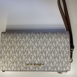 Michael Kors Womens Wallet