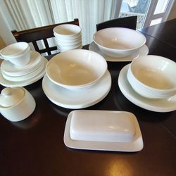 Corelle By Corning White Dinner Set