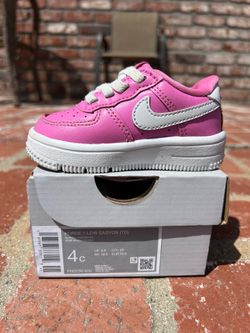 Nike toddler air forces ones