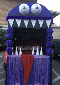 Game Display - Trunk Or Treat
