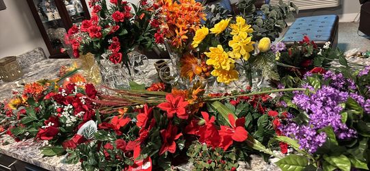 Floral + glassware + craftsy items LOT… you get it all