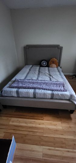 Queen bed frame and box