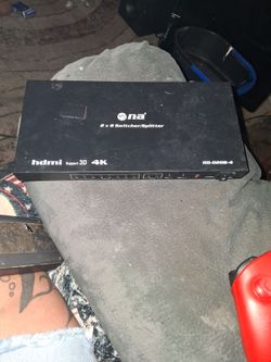 2x8 Switcher/Splitter