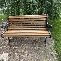 Vintage renaissance cast iron frame & cedar wood slats  4’ garden park bench.  Excellent condition!