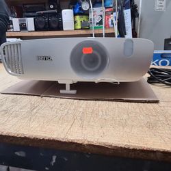BenQ HT2050A 1080P Home Theater Projector | 2200 Lumens | 96% Rec.709 for Accurate Colors | Low Input Lag Ideal for Gaming | 2D Keystone for Flexible 