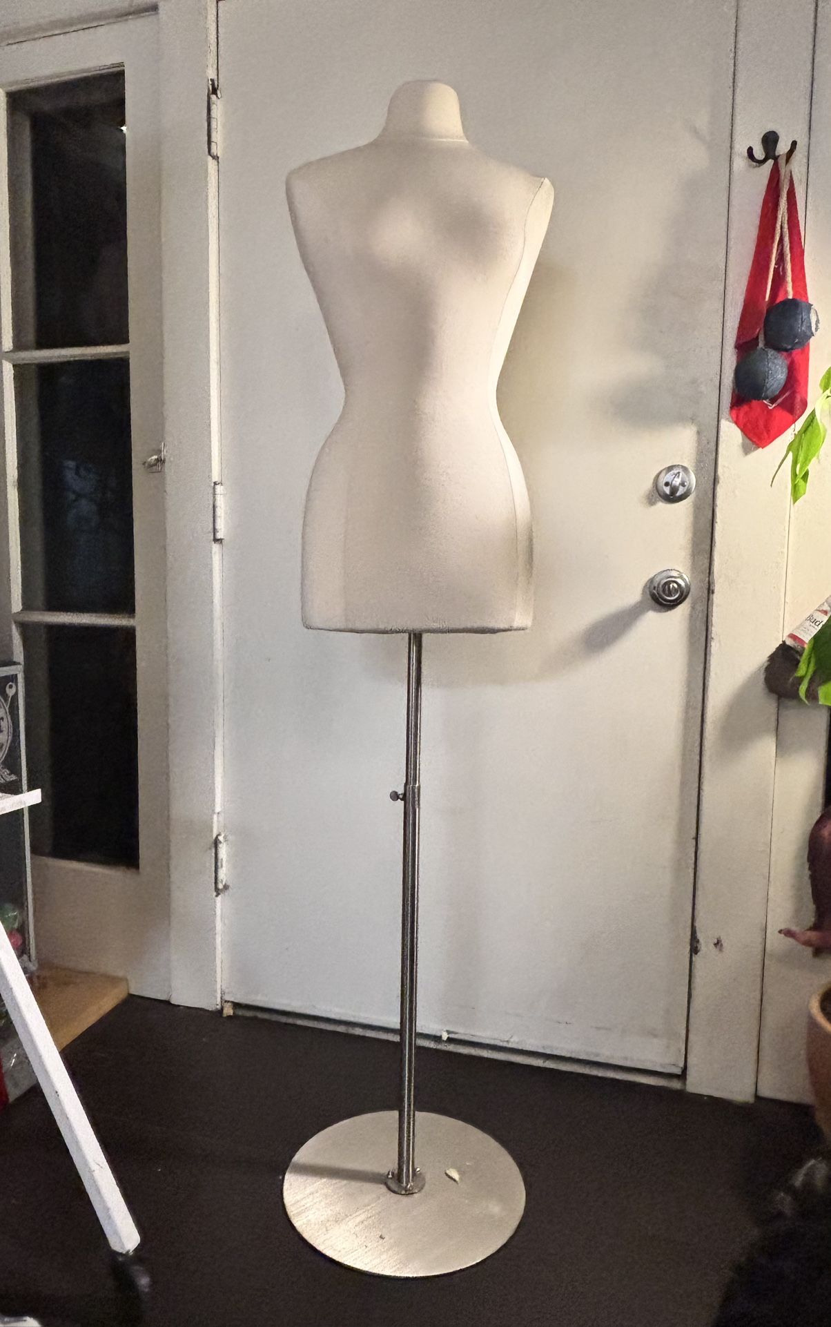 Amazon.com: Dritz 20075 My Double Dressform with Tri-Pod Stand Petite Dress Form With Stand (excellent Condition)