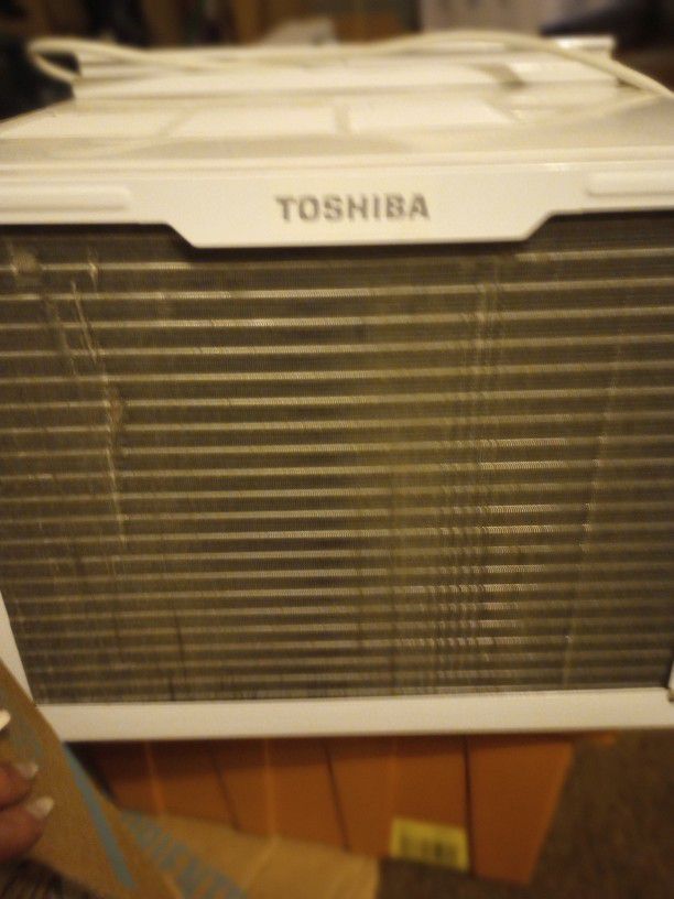 Toshiba AC wall Unit