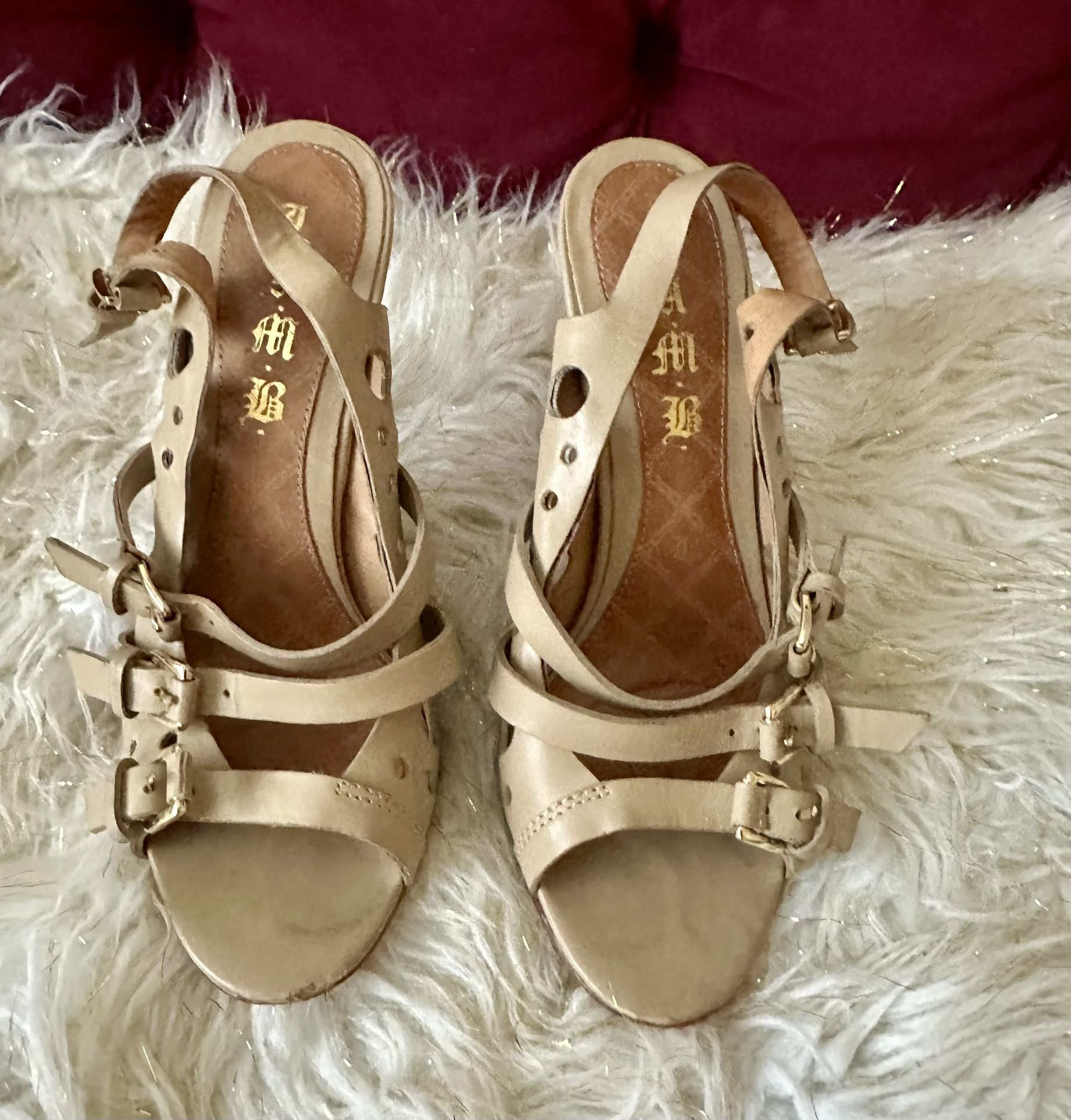 Gwen Stefani L.A.M.B sandals Size 9 1/2